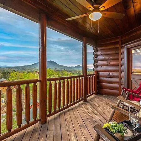 New Majestic 5 Star Amazing View, Pool, Hot Tub! Vila Pigeon Forge Exterior foto